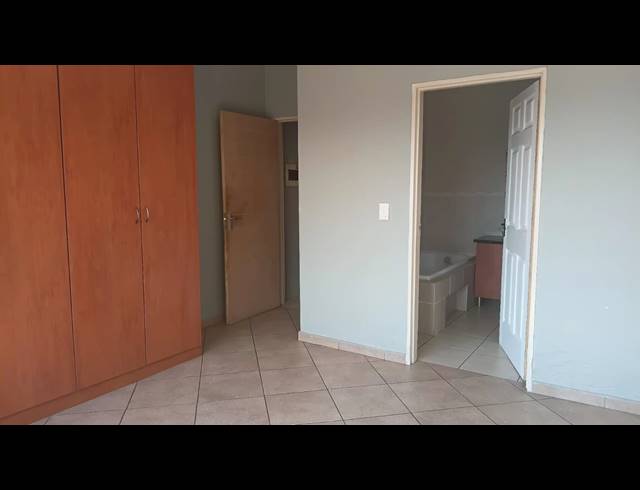 2 BEDROOM APARTMENT FOR SALE IN SONNEVELD